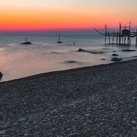 Szálloda Baia Delphis Vasto