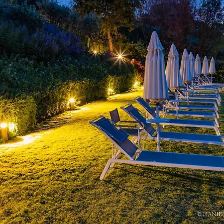 Hotel Baia Delphis 4*