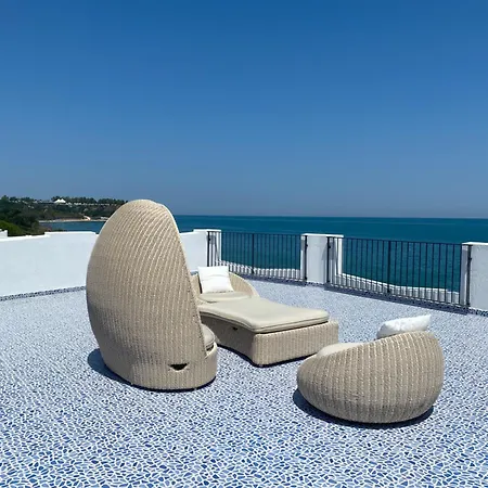 Hotel Baia Delphis 4*