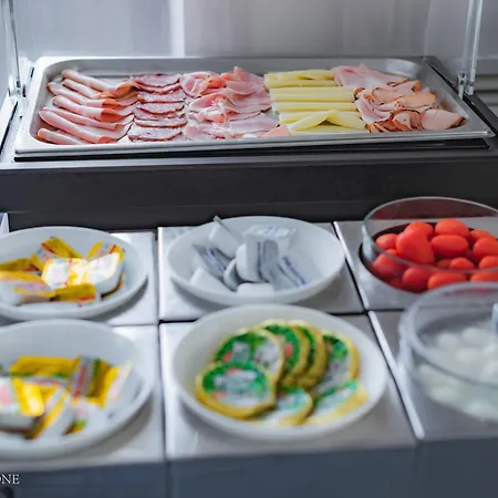 호텔 Baia Delphis 4*