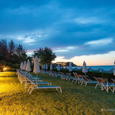 Hotel Baia Delphis Vasto