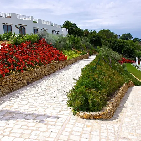 Baia Delphis Hotel 4*