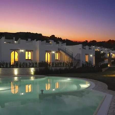 Hotel Baia Delphis 4*
