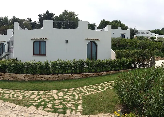 Baia Delphis Hotel 4*